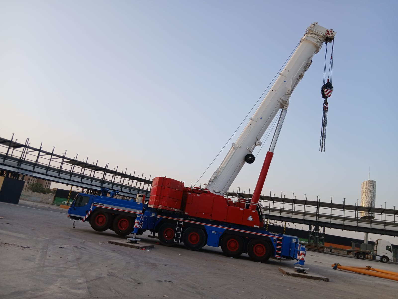 Mobile crane rental in Jeddah
