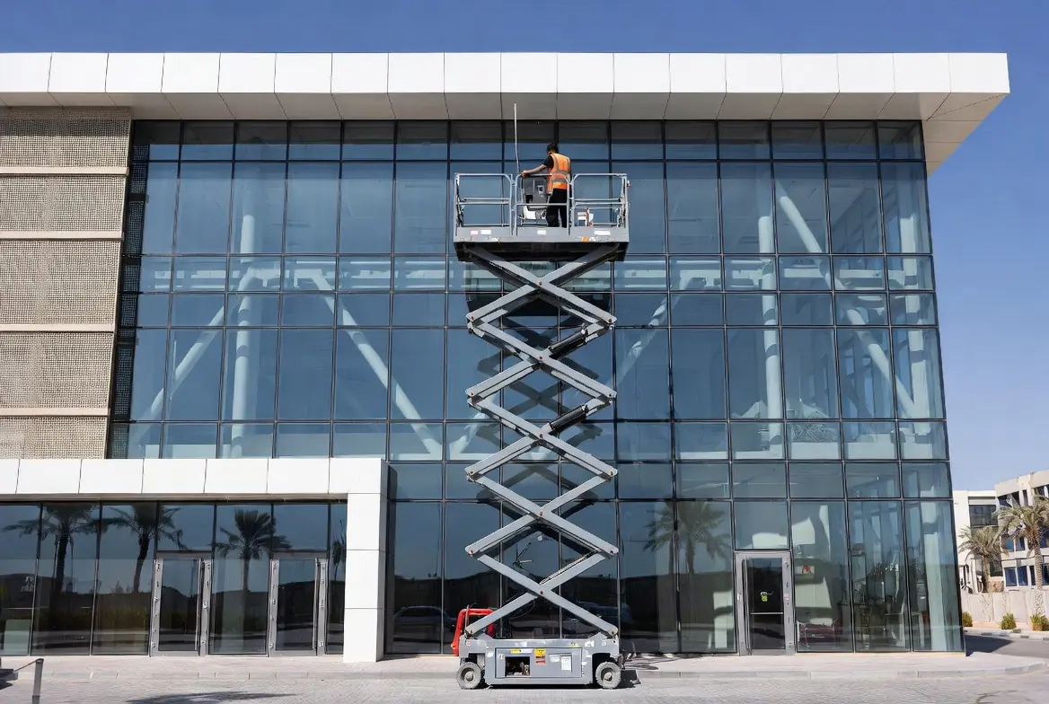 Diesel scissor lift 14m for rent in Riyadh for construction projects