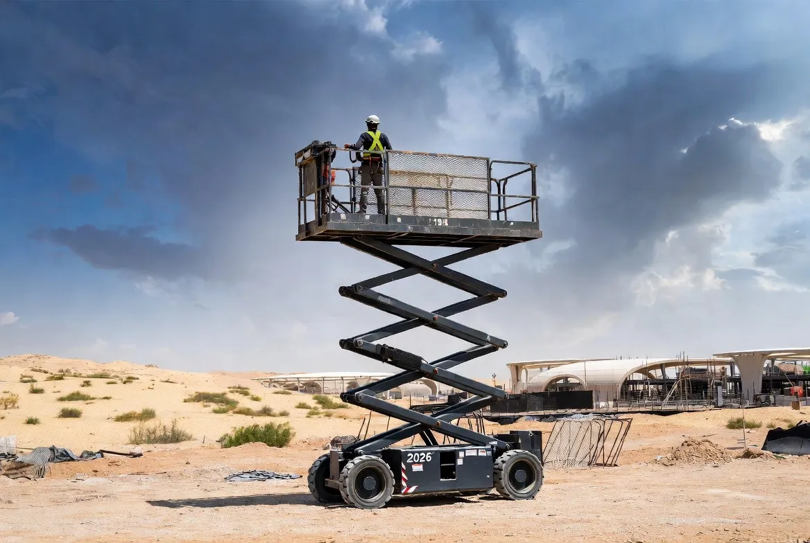 Diesel scissor lift 8m for rent in Riyadh for outdoor sites